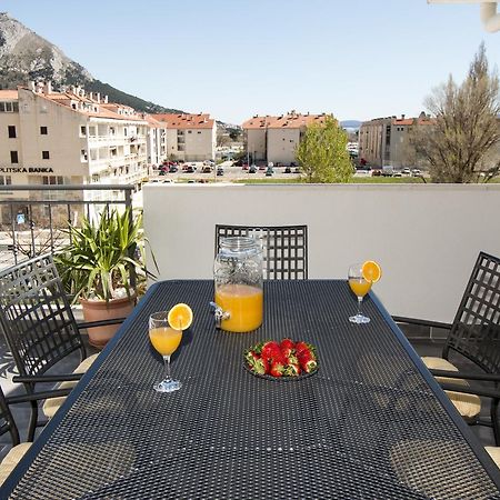 Cherry Omiš Exterior foto